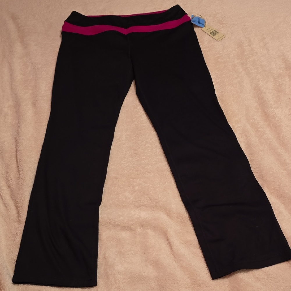 Tangerine Black Apparel with Gold Tag